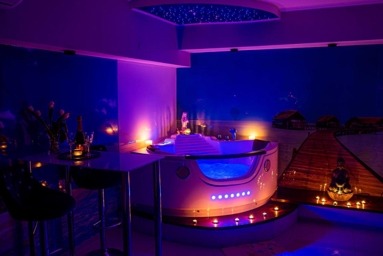 Jacuzzi Apartment Zen Krakkó Kültér fotó