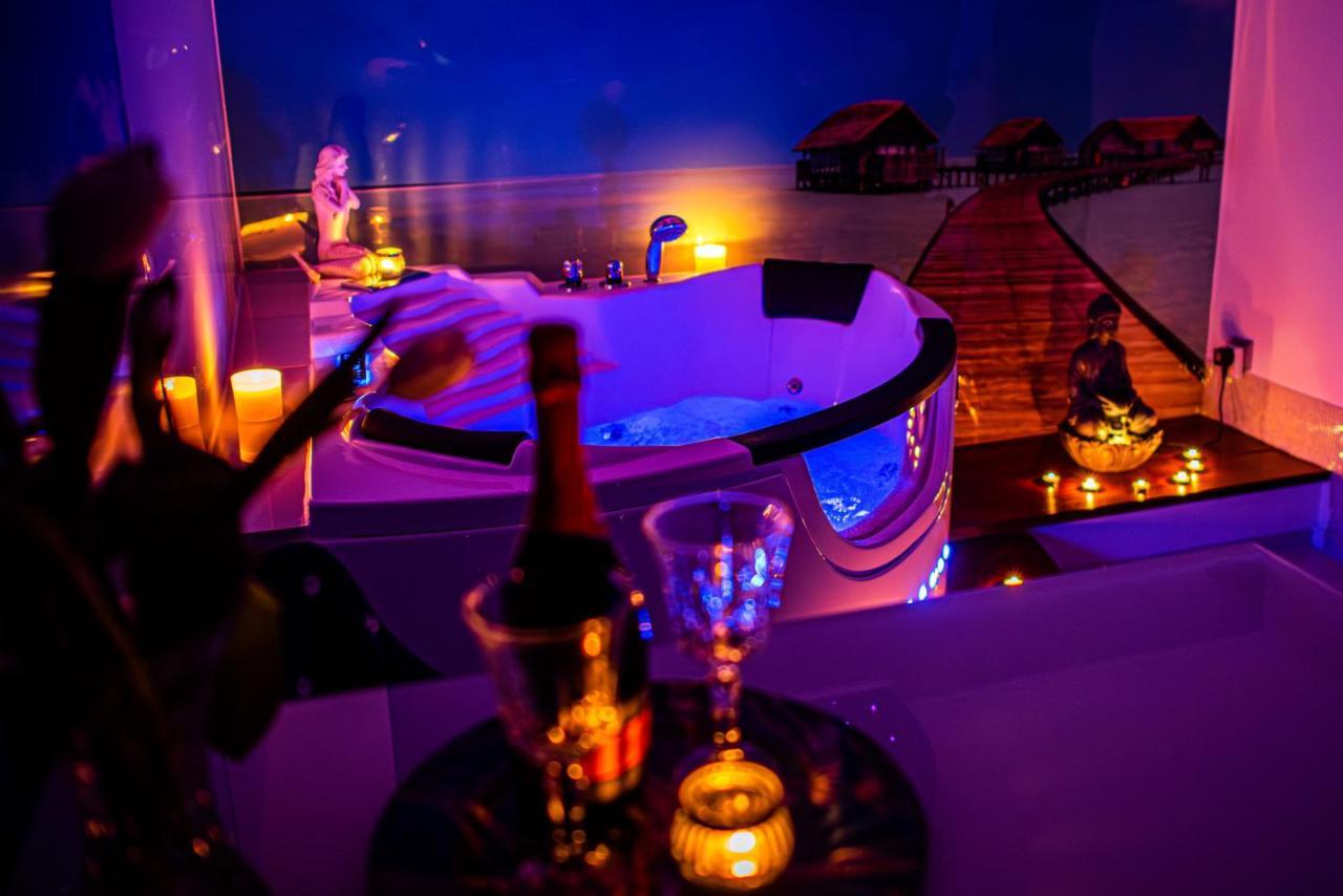 Jacuzzi Apartment Zen Krakkó Kültér fotó