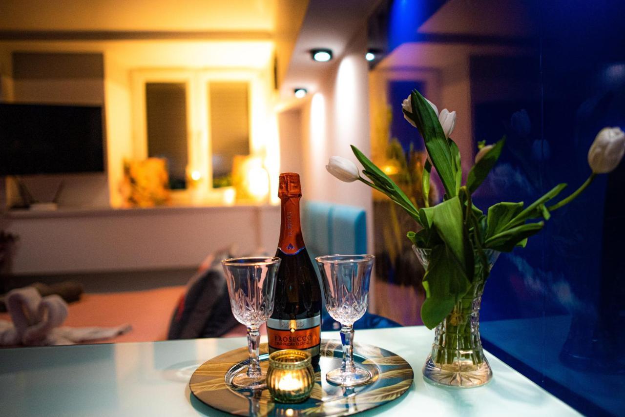 Jacuzzi Apartment Zen Krakkó Kültér fotó