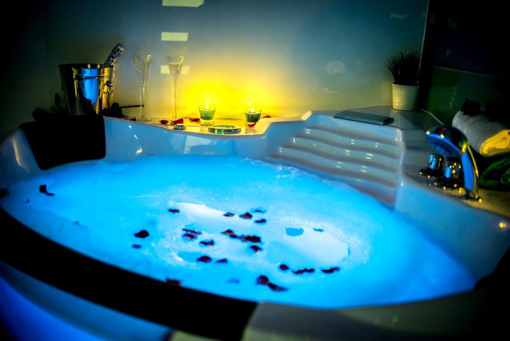 Jacuzzi Apartment Zen Krakkó Kültér fotó