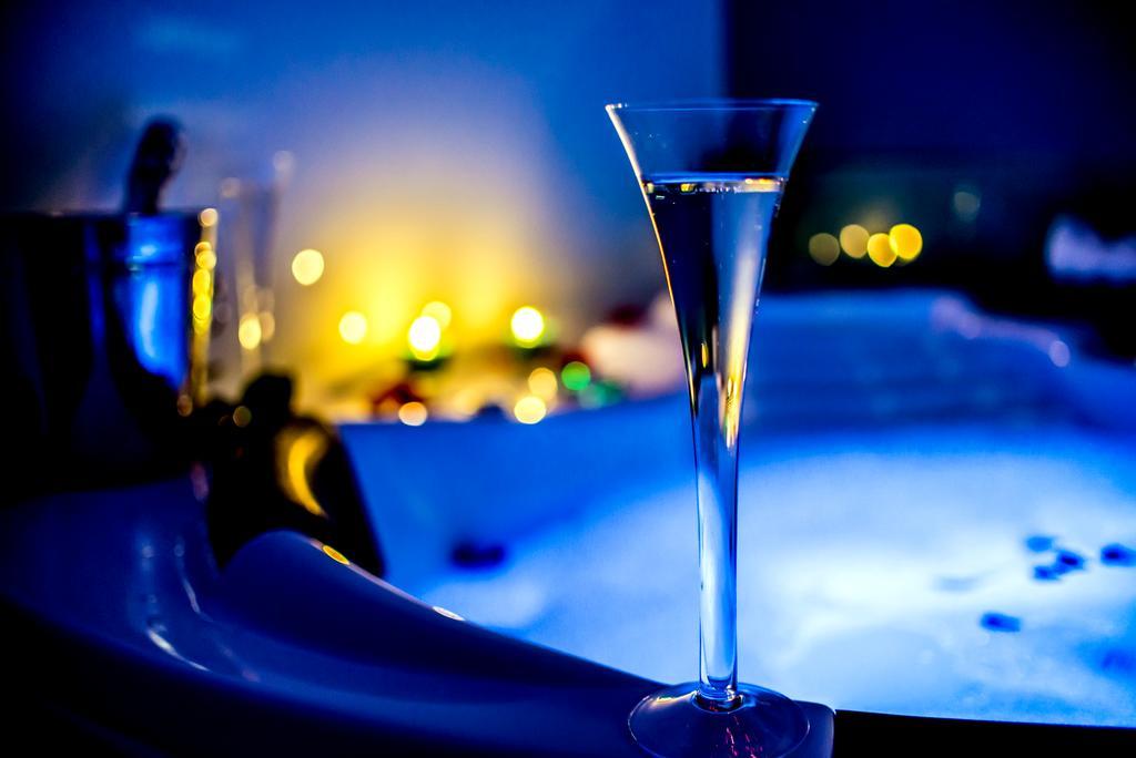 Jacuzzi Apartment Zen Krakkó Kültér fotó